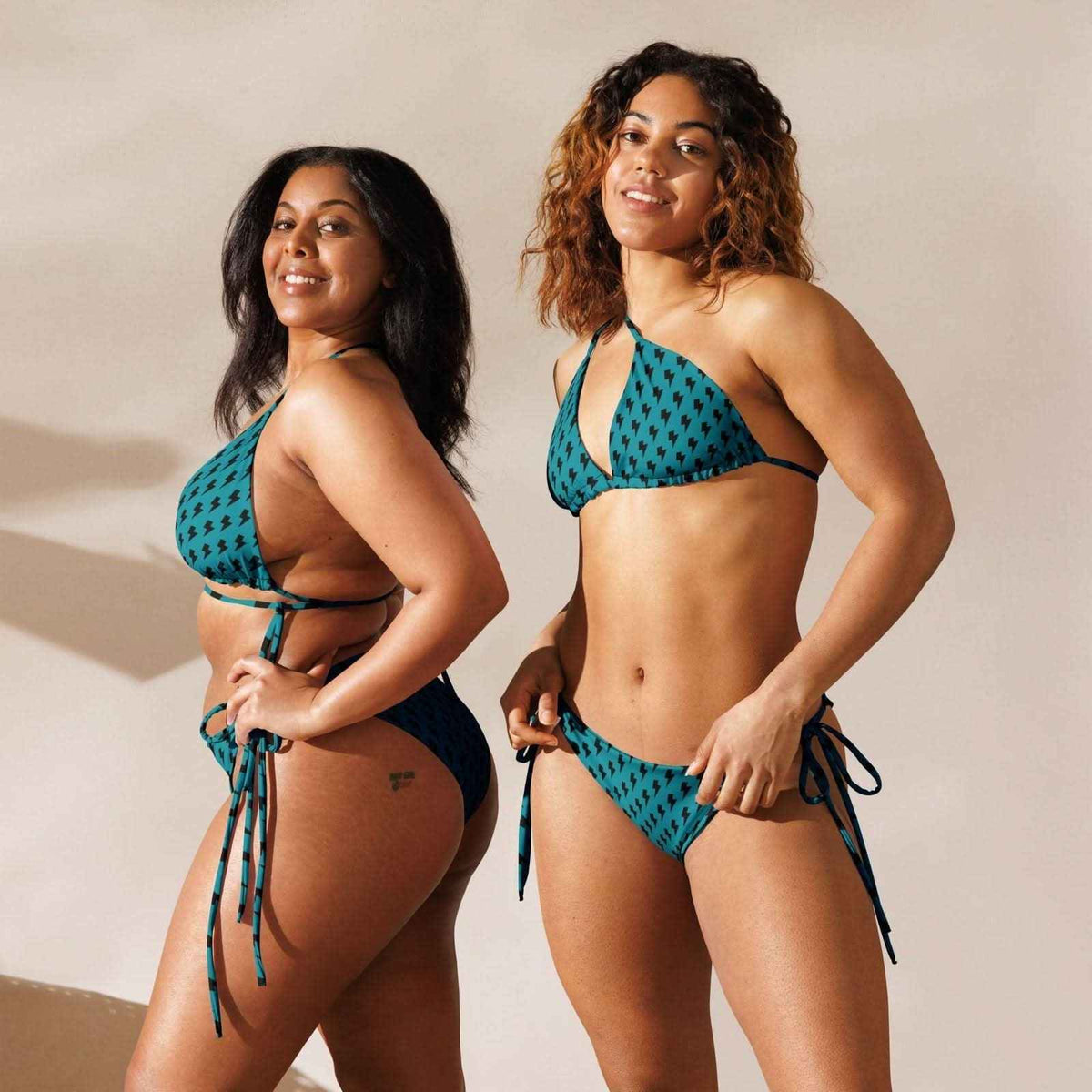 Blue Static – Bikini reciclado con tiras Premi