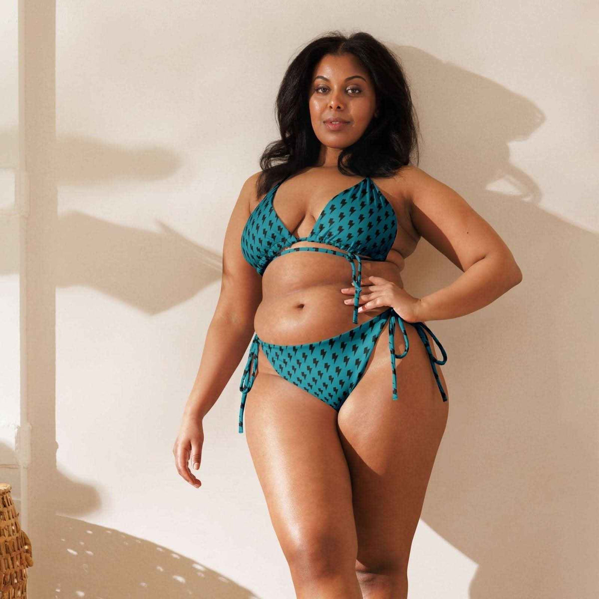 Blue Static – Bikini reciclado con tiras Premi